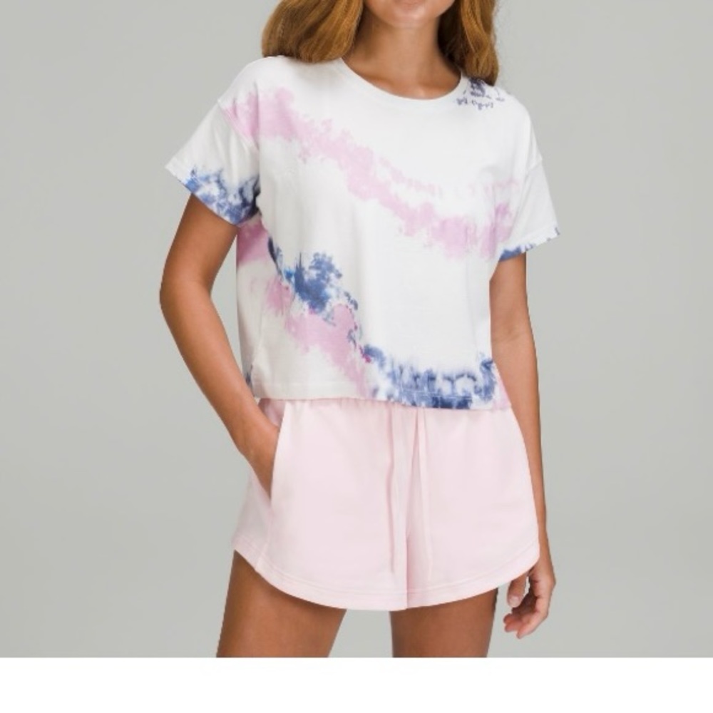 Lululemon cates tee